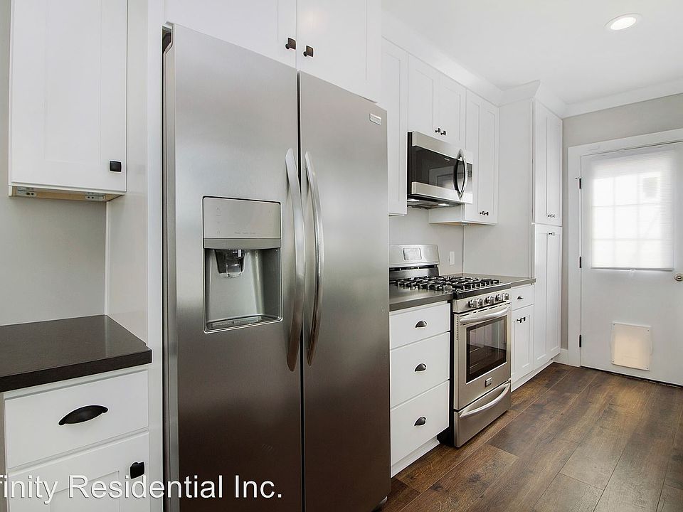 1st image of 322 15th St