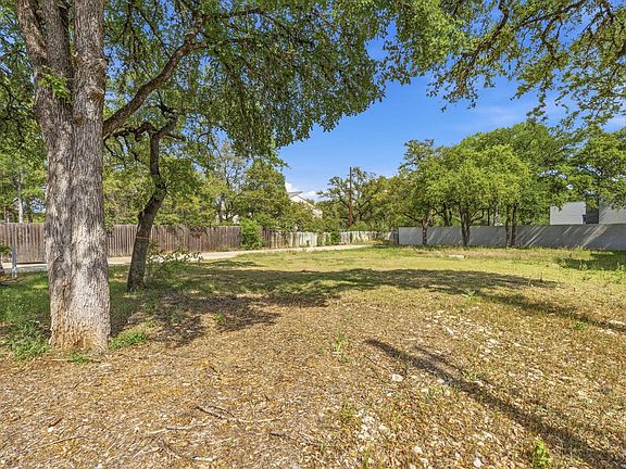 5th image of 4 Allen Rd #A