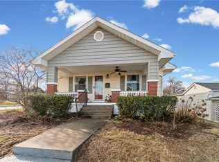 310 S College St, Richmond, MO 64085