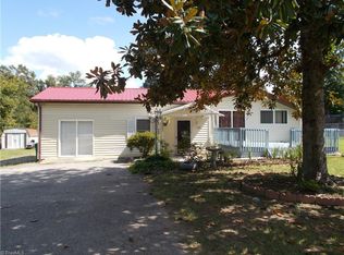 1706 Baker Rd, High Point, NC 27263