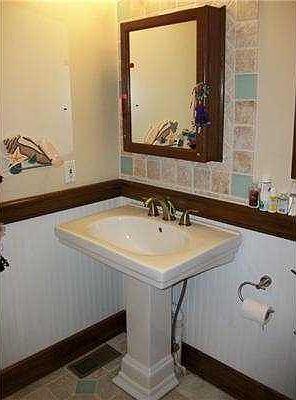 5th image of 208 Aberdeen Ct