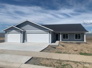 1742 Yellowstone, Lewiston, ID 83501