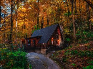 1121 Ski Mountain Rd, Gatlinburg, TN 37738