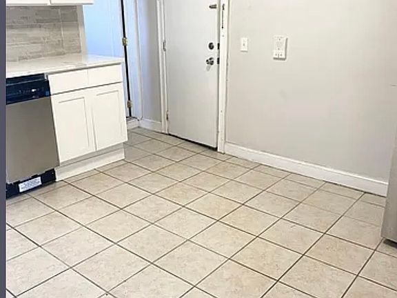 2nd image of 6119 Park Ave APT E2