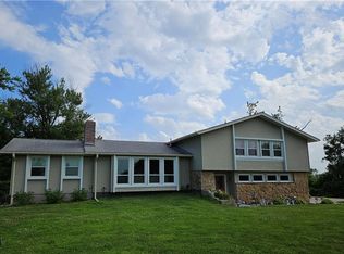 21607 NE 178th St, Holt, MO 64048