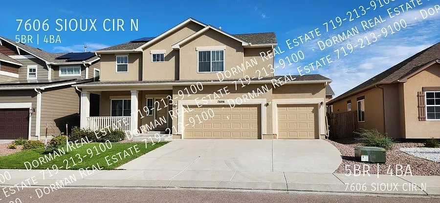 Spacious 5 Bedroom + Loft + Separate Office, 3.5 Bath Home with Central A/C and SOLAR! — Photo 2