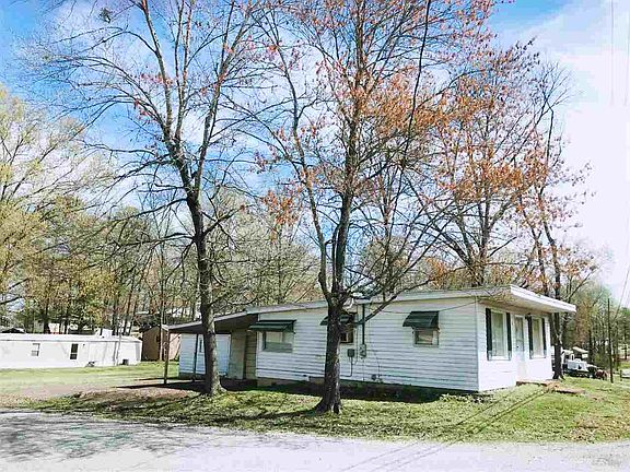 4th image of 10 Dogwood Dr