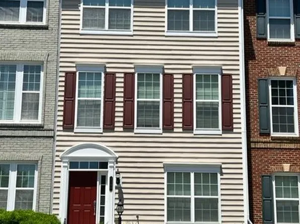 2190 Oberlin Dr #308A, Woodbridge, VA 22191