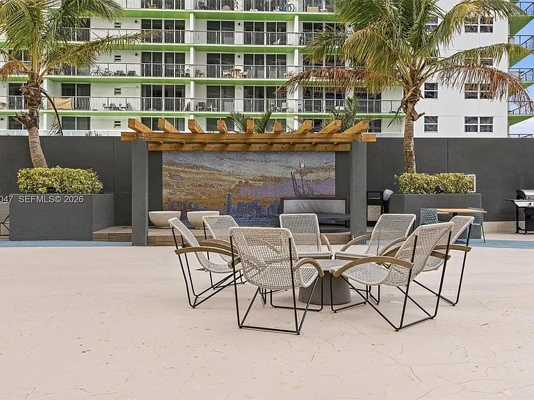 1750 N Bayshore Dr #4801 — Photo 51