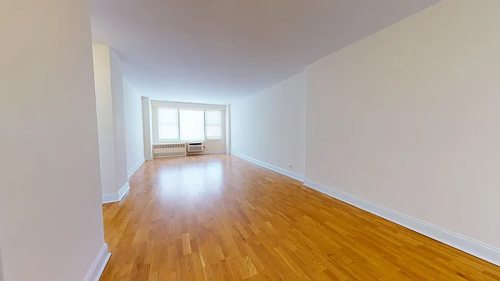 Rented by Revona Properties | media 9