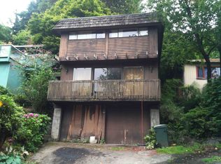 11905 Lakeside Pl NE, Seattle, WA 98125