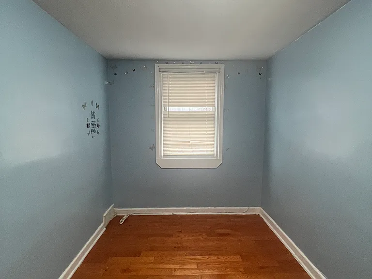 4614 Lansing St — Photo 10