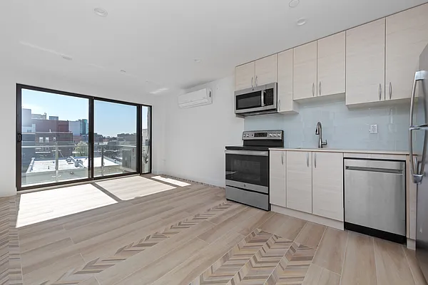 Rented by NY Space Finders Inc. | media 1