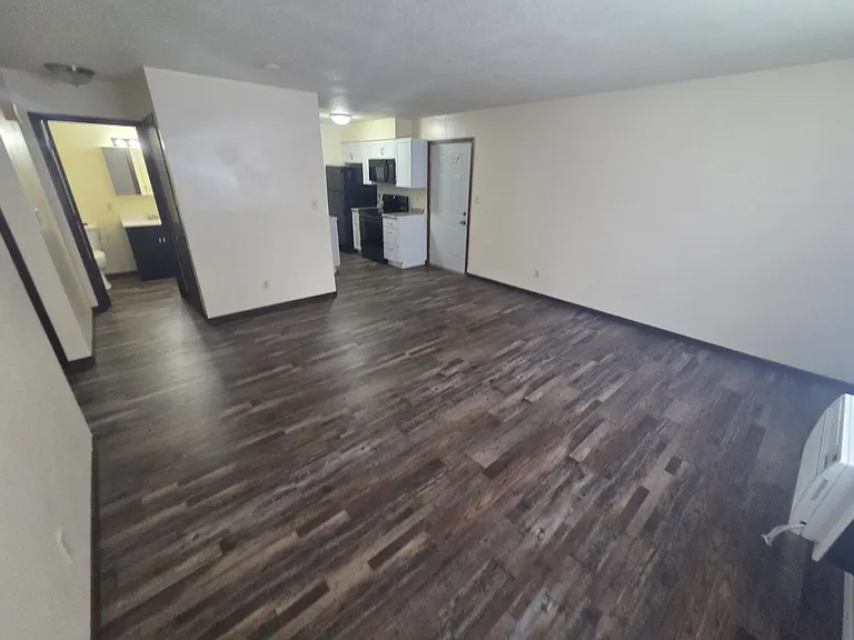 906 Hill St #109 — Photo 7