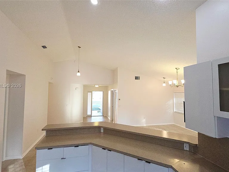 3247 NW 123rd Ave — Photo 5