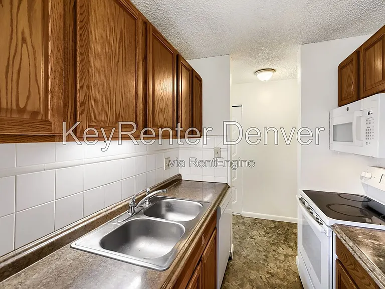 10211 Ura Ln #8-107 — Photo 6