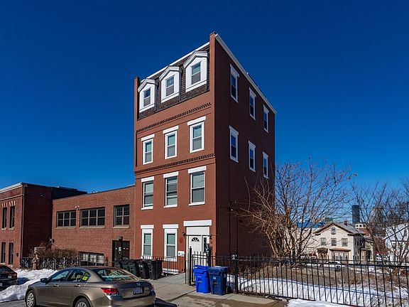 2nd image of 4 Kearsarge Ave