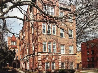 70 Pine Ave APT 3A, Riverside, IL 60546