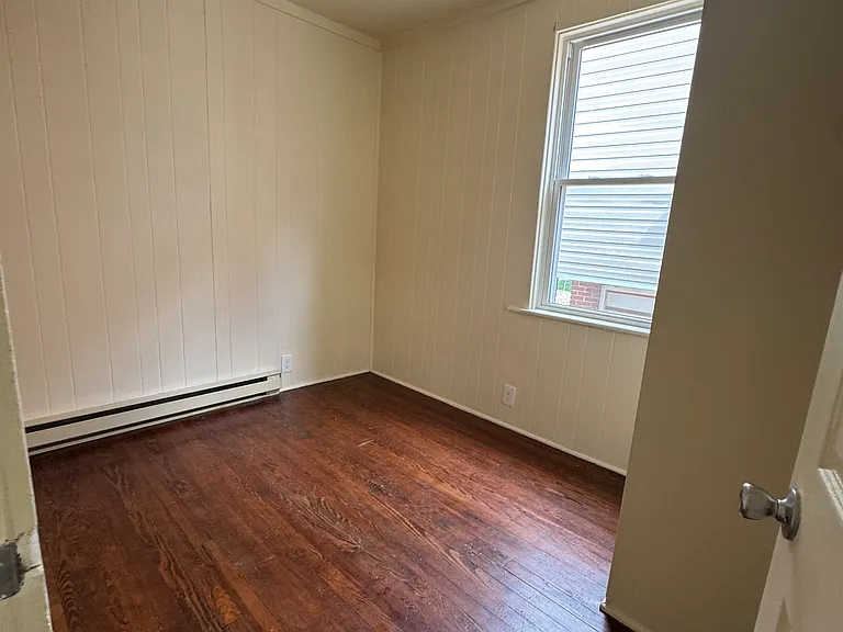 206 Pear St — Photo 6