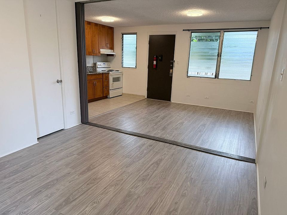 1st image of 1220 Matlock Ave #203