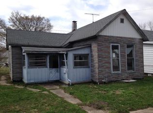 318 N Water St, Clinton, IN 47842