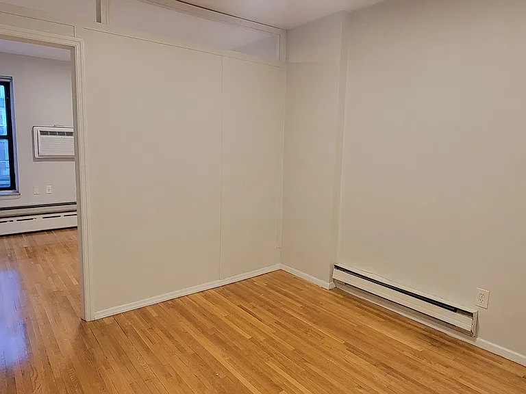 242 W 56th St #5B — Photo 3