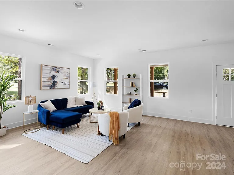 3907 Privette Rd — Photo 3