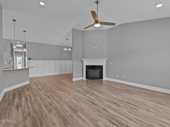 4th image of 4500 Laurel Ridge Drive #A
