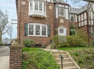 1708 Surrey Ln NW, Washington, DC 20007