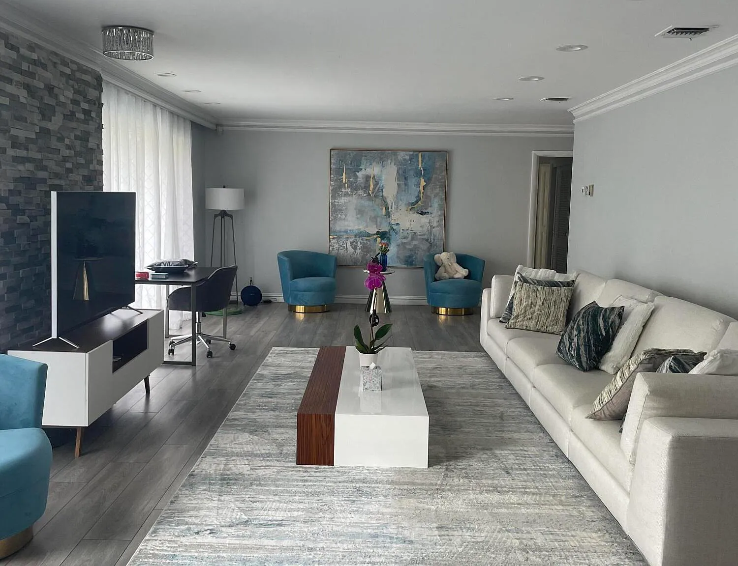 3 bed, 2260 sqft, $2,800 — Photo 4