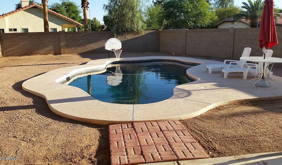 1st image of 4511 E Glade Cir