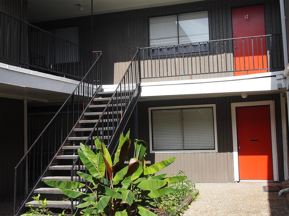2nd image of 502 W Alabama St APT 17