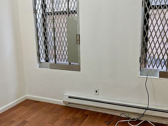 4th image of 38 E Broadway APT 2