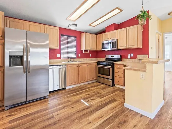 300 Thornton Dr Spc 5, El Cajon, CA 92021