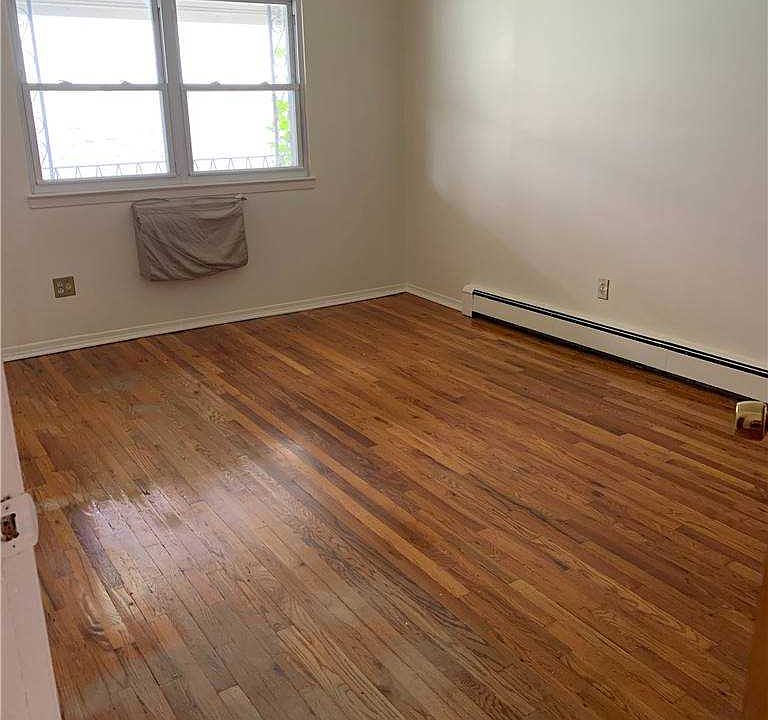 2nd image of 14469 37th Ave