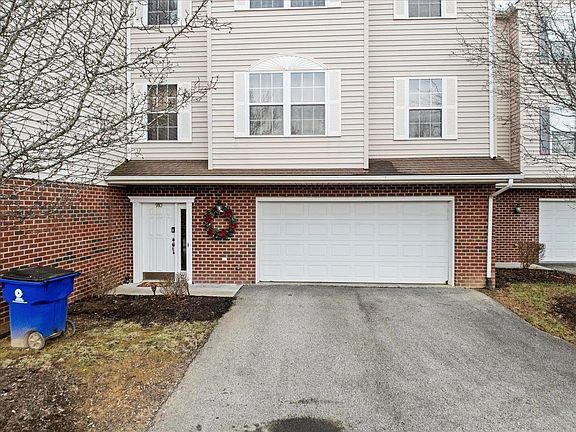 4th image of 910 Oak Tree Blvd NW