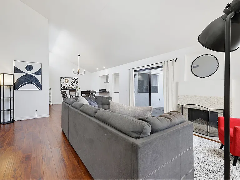 17 Segura — Photo 6