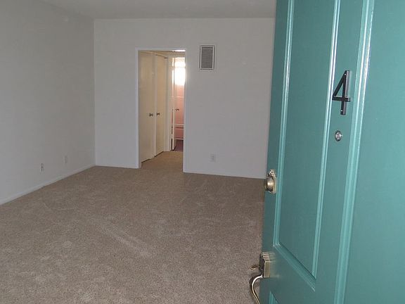 3rd image of 11711 Goshen Ave APT 4