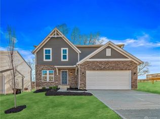 1176 Elloway Pl, Fairborn, OH 45324