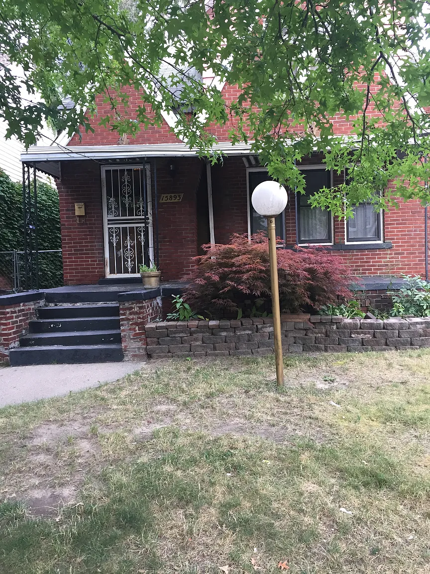 15893 Lauder St photo 1