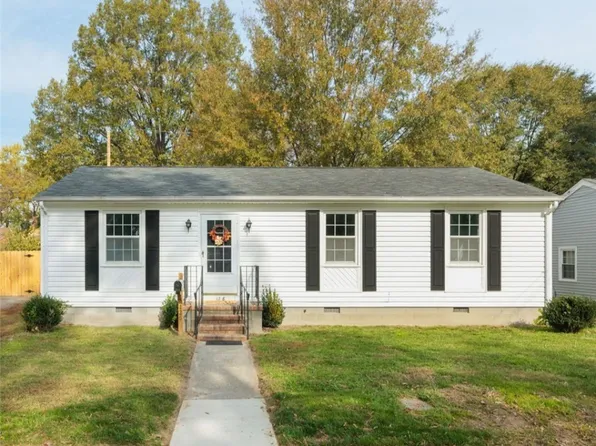 126 Hillcrest Ave, Colonial Heights, VA 23834