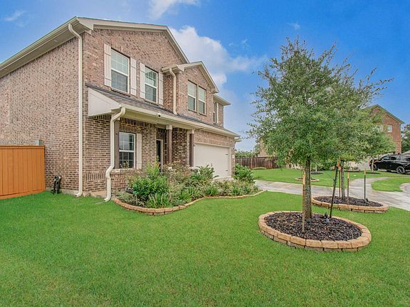 3rd image of 6303 Spanish Moss Dr