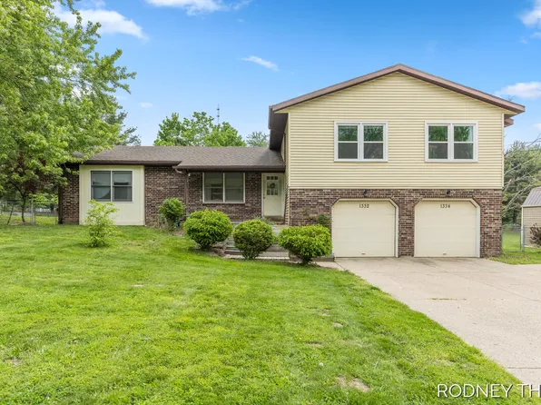 1332 Ball Ave NE, Grand Rapids, MI 49505