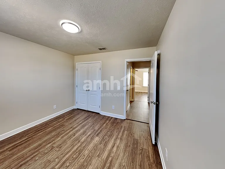5031 Jillson Ct — Photo 13