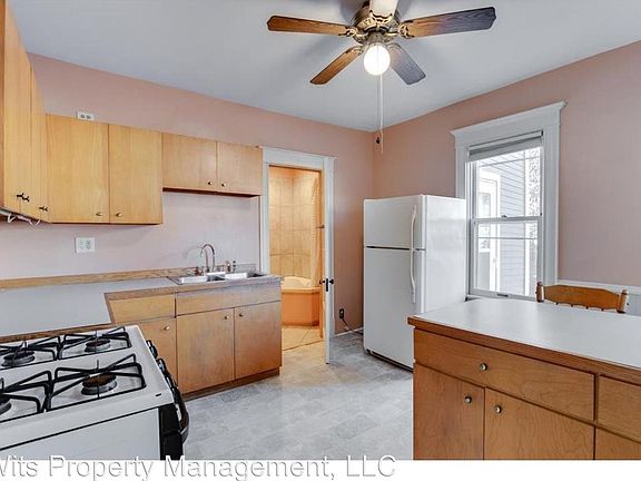 5th image of 2816 E 22nd St APT 1