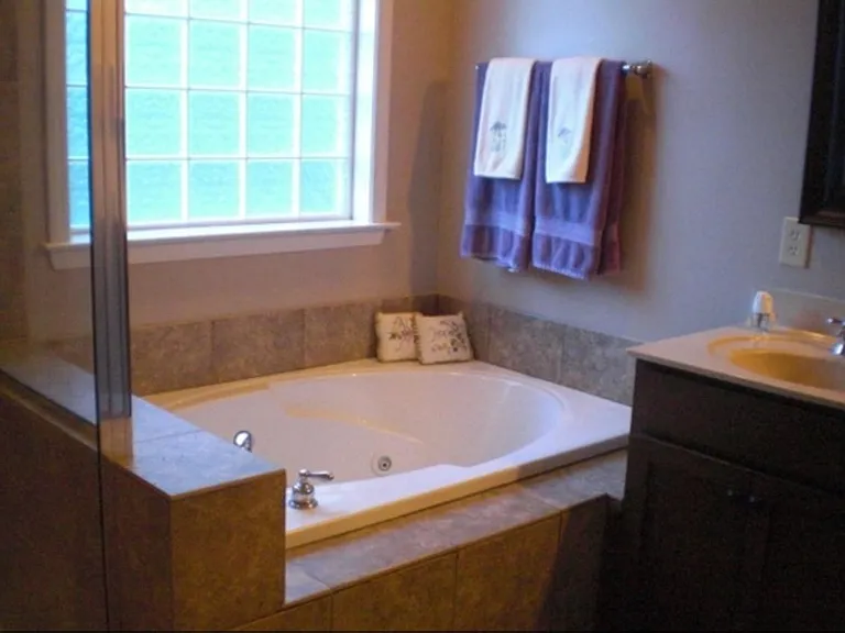 8612 Carston Ct — Photo 10