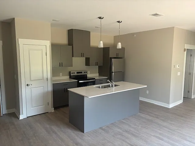 Midvilla Apartments — Photo 4