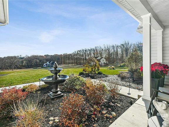 5th image of 2640 Longridge Dr