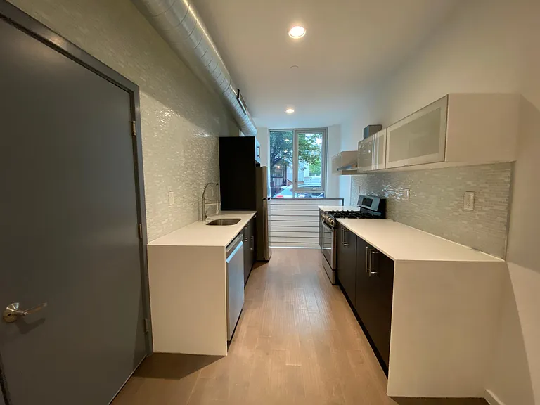 1625 N 7th St #1 — Photo 5