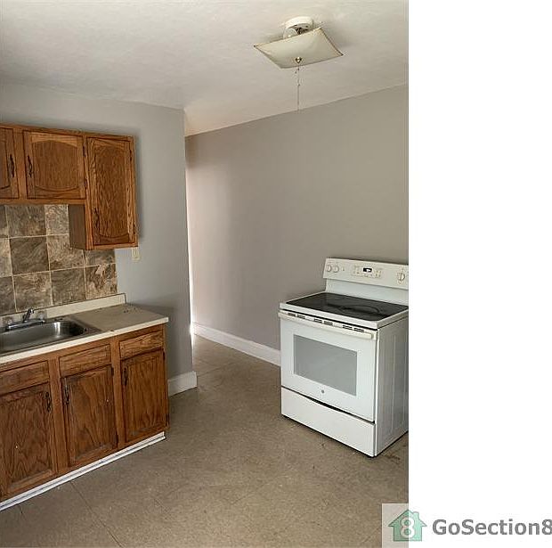 2nd image of 30 Sachem St #2R